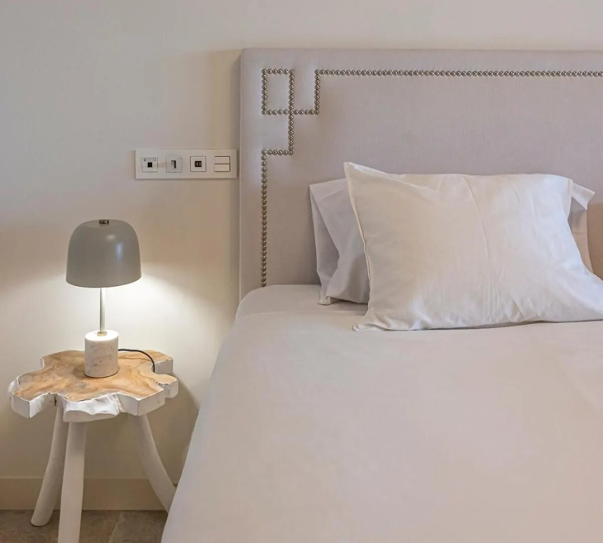 Апартаменты Modern Flat With 2 Bedrooms, Terrace, And Pool In Cala De Mijas Ла-Кала-де-Михас