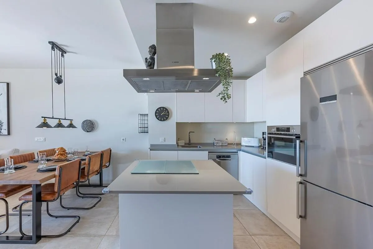 Modern Flat With 2 Bedrooms, Terrace, And Pool In Cala De Mijas La Cala De Mijas 0*,