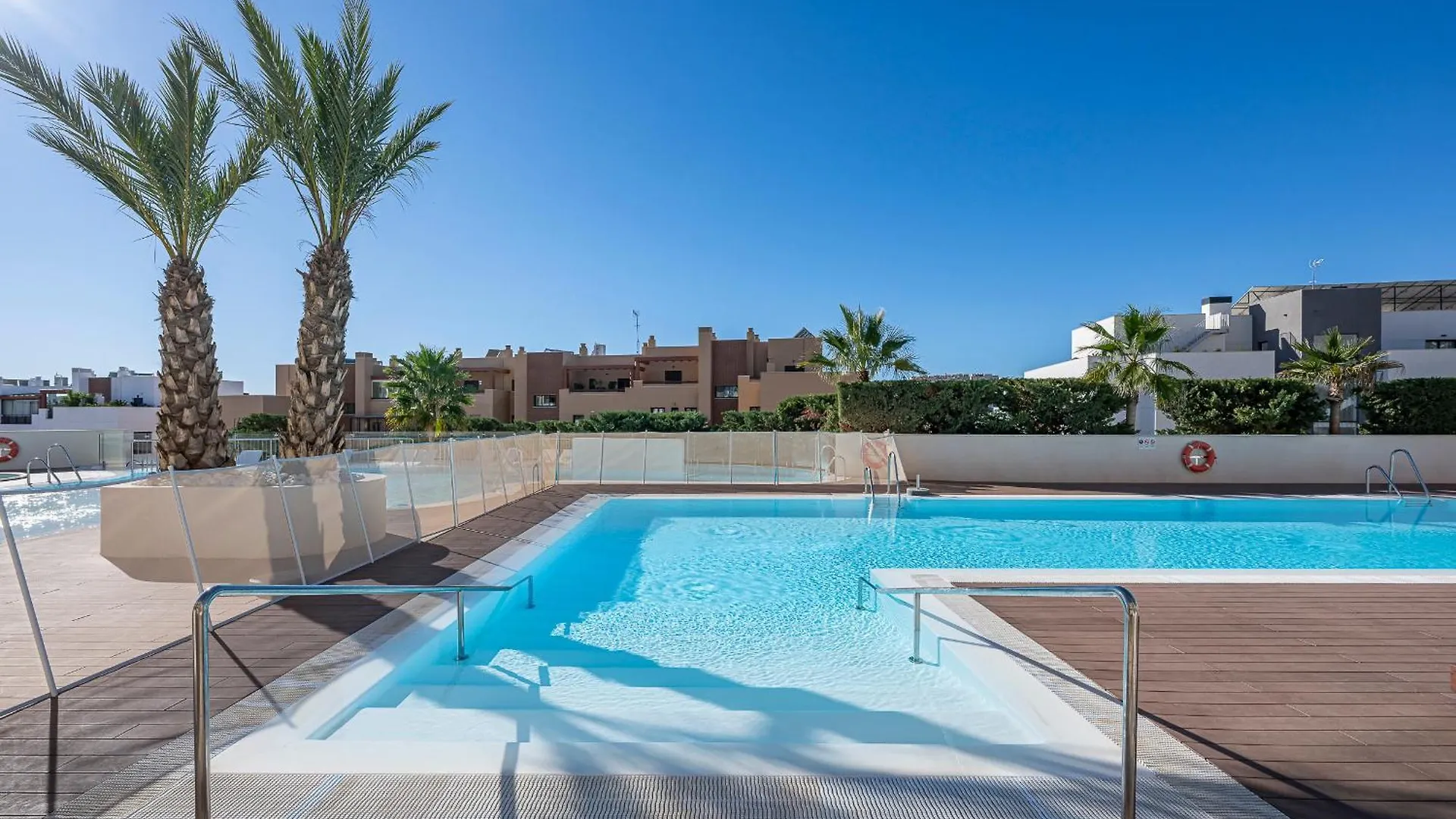 Apartamento Modern Flat With 2 Bedrooms, Terrace, And Pool In Cala De Mijas La Cala De Mijas